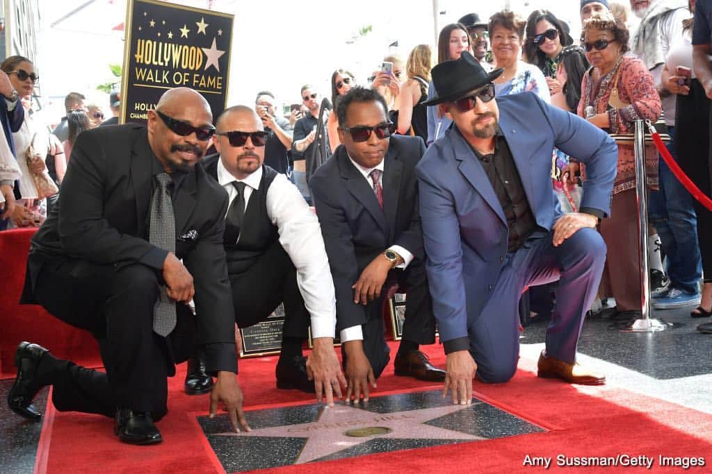 ABC Newsさんのインスタグラム写真 - (ABC NewsInstagram)「Members of hip hop group Cypress Hill pose by their newly minted star on the Hollywood Walk of Fame. #cypresshill #hiphop #star #hollywood」4月19日 6時15分 - abcnews