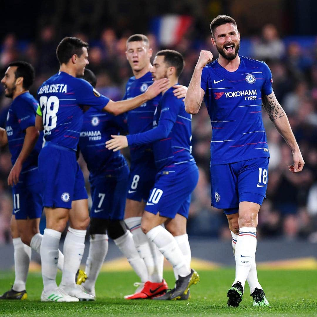 エデン・アザールさんのインスタグラム写真 - (エデン・アザールInstagram)「Onto the semis! Well done guys 💪🏼 #CFC  Direction les demis! Bon travail les gars 👏🏼 #chelseafc」4月19日 6時21分 - hazardeden_10