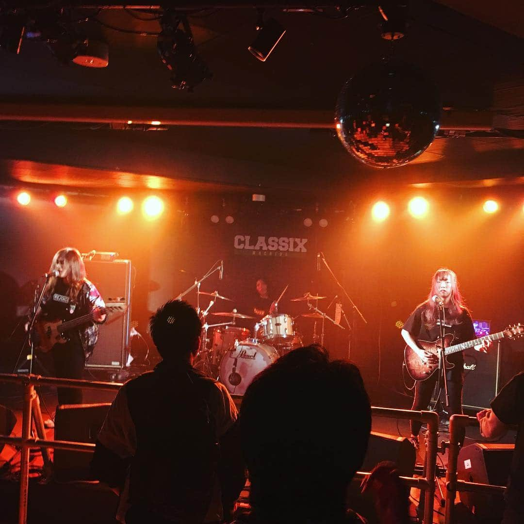 田中和さんのインスタグラム写真 - (田中和Instagram)「4/18#町田classix ありがとうございました！ タクミ〜いつも楽しいイベントThanks！ #greedfiveeggs  #不良メルヘン  #bbイコール  #プッチモ  #銀幕一楼とtimecafe  #絶叫する60度」4月19日 6時37分 - kazz620