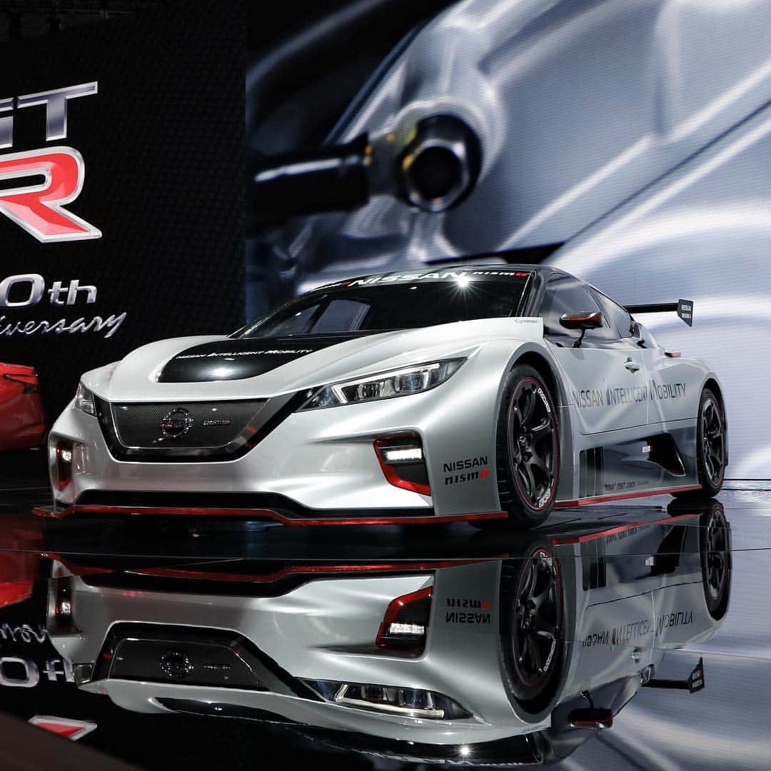 Nissanさんのインスタグラム写真 - (NissanInstagram)「The #NissanLEAF #NISMO RC and GT-R50 by Italdesign make their grand debut at the NY Auto Show, while the #Nissan #FormulaE makes its official return. #NYIAS」4月19日 7時21分 - nissan