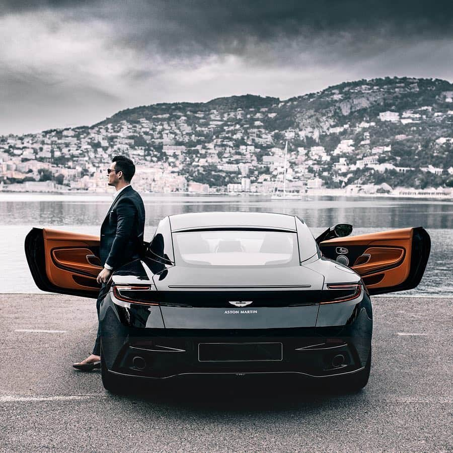 CARLiFESTYLEさんのインスタグラム写真 - (CARLiFESTYLEInstagram)「Rear or Front? 📸 @tomclaeren with the new Aston Martin DB11 AMR」4月19日 7時36分 - carlifestyle