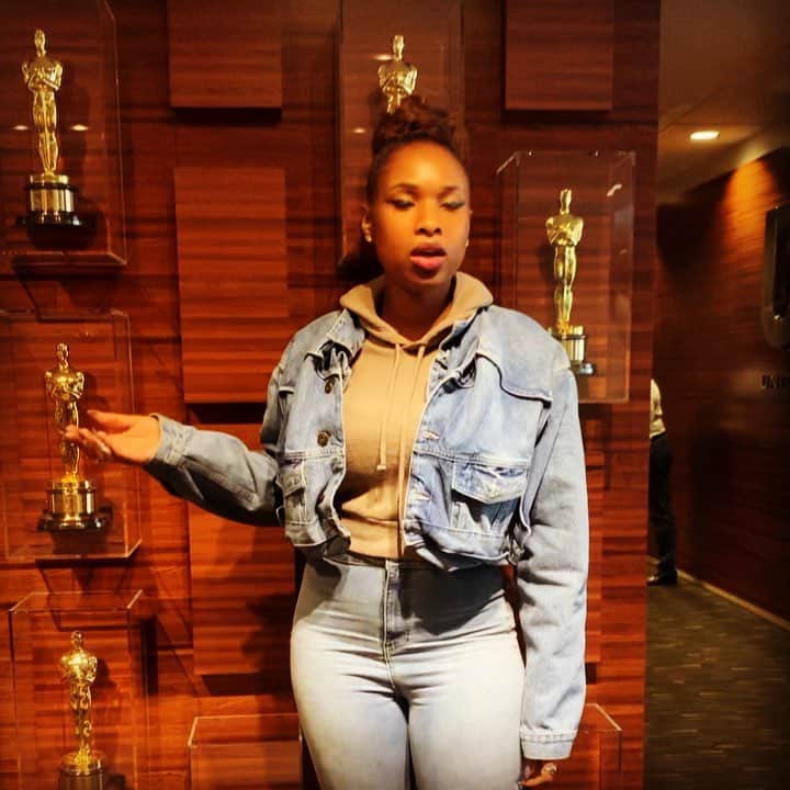 ジェニファー・ハドソンのインスタグラム：「Award wall! 2019 @mgm_studios」
