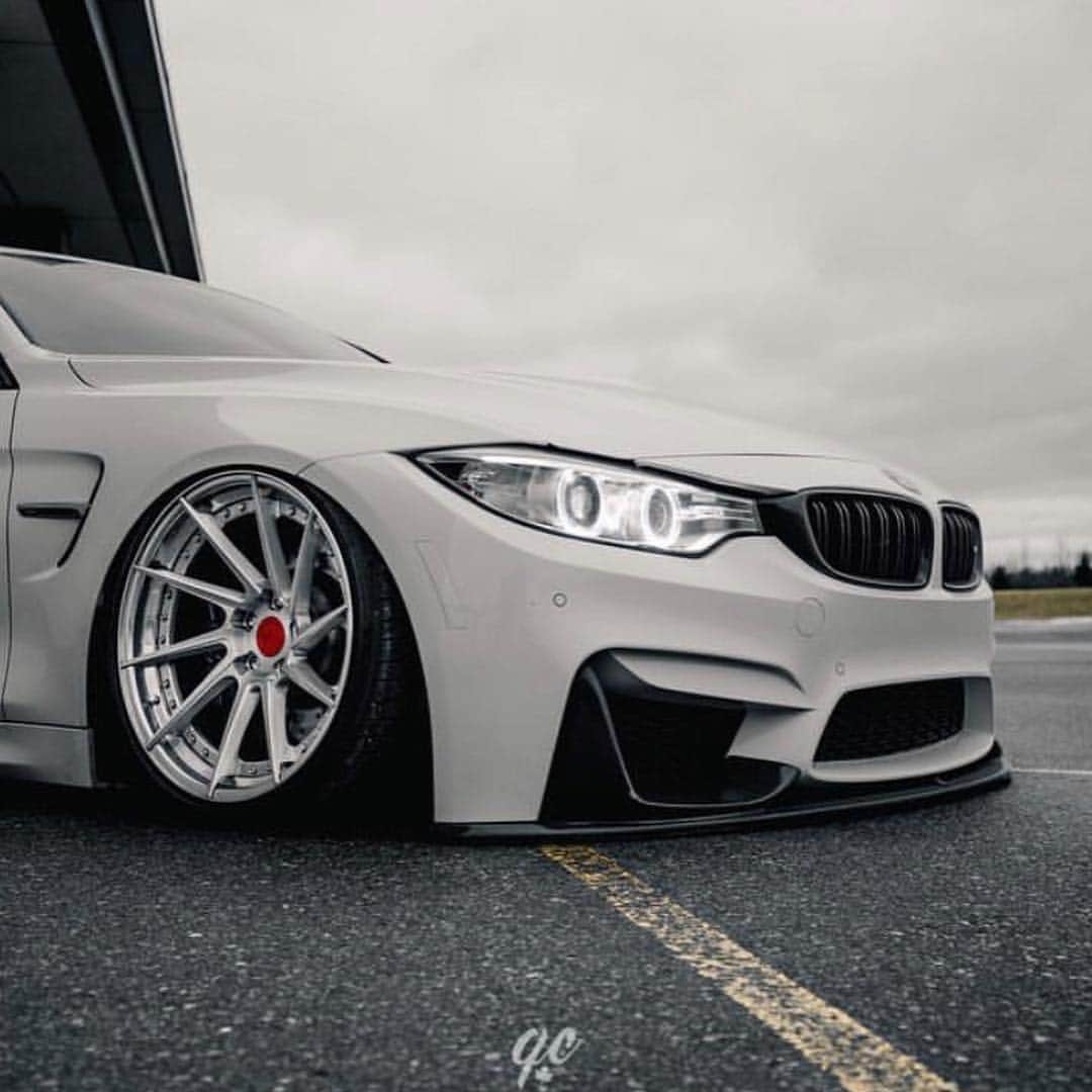 CarsWithoutLimitsさんのインスタグラム写真 - (CarsWithoutLimitsInstagram)「Bagged M4 sitting pretty @vitto_m4 📌 Photo @jaayqc  #carswithoutlimits #bmw #m4 #bagged」4月19日 7時46分 - carswithoutlimits