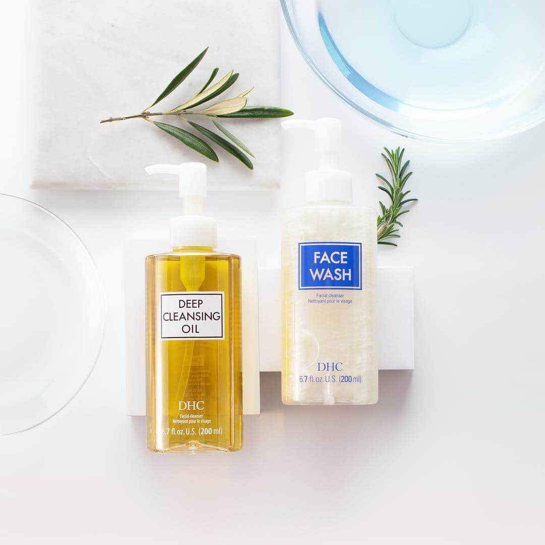 DHC Skincareさんのインスタグラム写真 - (DHC SkincareInstagram)「Ending the day on a *clean* note with The Purifying Cleanse💦✨ _ Pairing Deep Cleansing Oil with Face Wash, energizes the skin with rosemary leaf oil and hydrates with virgin olive oil while dissolving impurities. #DoubleCleanse #DHCisJBeauty」4月19日 8時04分 - dhcskincare