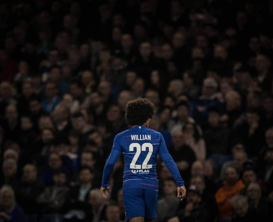 ウィリアンさんのインスタグラム写真 - (ウィリアンInstagram)「Good job, mates. Road to semifinals! 💙🙏💪 📷: @nogueirafoto #EuropaLeague #W22 #UEL #Chelsea #CFC #comeonblues」4月19日 8時52分 - willianborges88