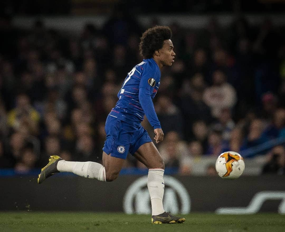 ウィリアンさんのインスタグラム写真 - (ウィリアンInstagram)「Good job, mates. Road to semifinals! 💙🙏💪 📷: @nogueirafoto #EuropaLeague #W22 #UEL #Chelsea #CFC #comeonblues」4月19日 8時52分 - willianborges88