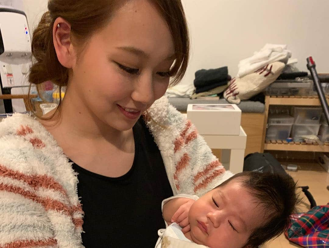 植草歩さんのインスタグラム写真 - (植草歩Instagram)「昨日はい詔子ベイビー👶🏻に会ってきた💓 楽しい時間をありがとう( ⸝⸝⸝¯ ¯⸝⸝⸝ )♡ そのせいもあってか昨日は寝落ちして アラームもしないで寝てしまった😭 もう遅刻だって思って起きて準備したけど 準備して駅来たら全然余裕あった！笑 今日もラッキーだ🍀🍀🍀」4月19日 8時53分 - ayayumin0725