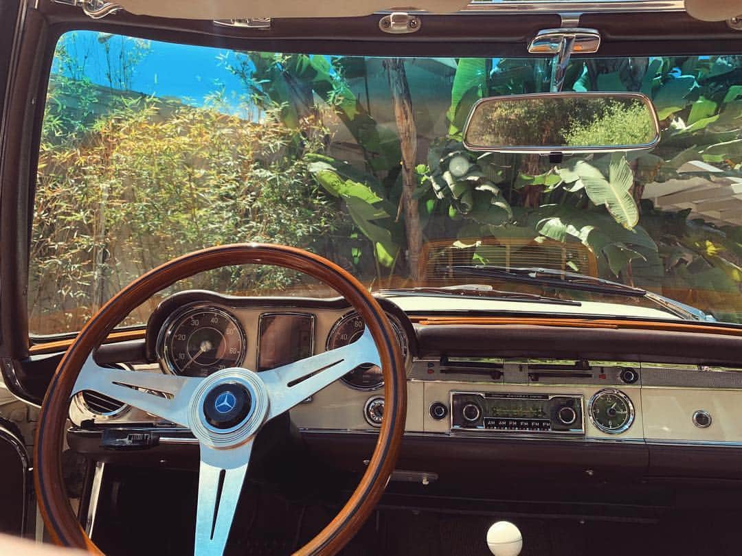 ペイトン・リストのインスタグラム：「my ride for the day 🎥」