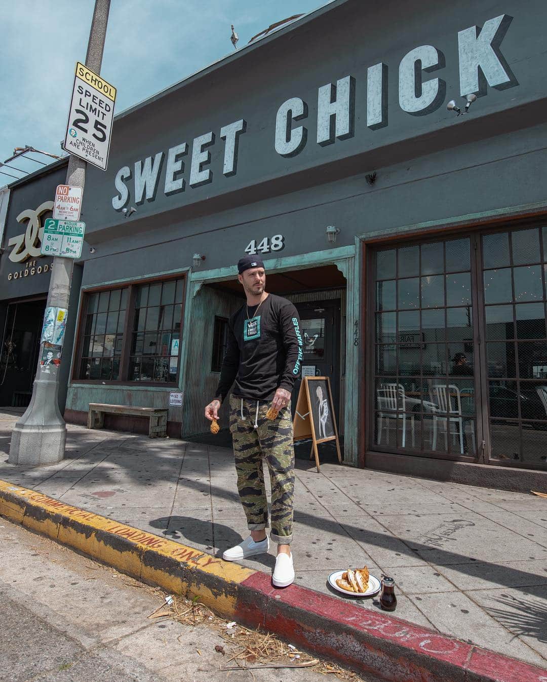 Foot Lockerさんのインスタグラム写真 - (Foot LockerInstagram)「🐔👟 @vans x @sweetchicklife x @footlocker "Off The Waffles" Collection featuring 2 delicious t-shirts. Launching 4/20, Online and Foot Locker Hollywood + Highland Flagship  Available Early Now @ #NYC Pop-Up · 178 Ludlow St.」4月19日 10時02分 - footlocker