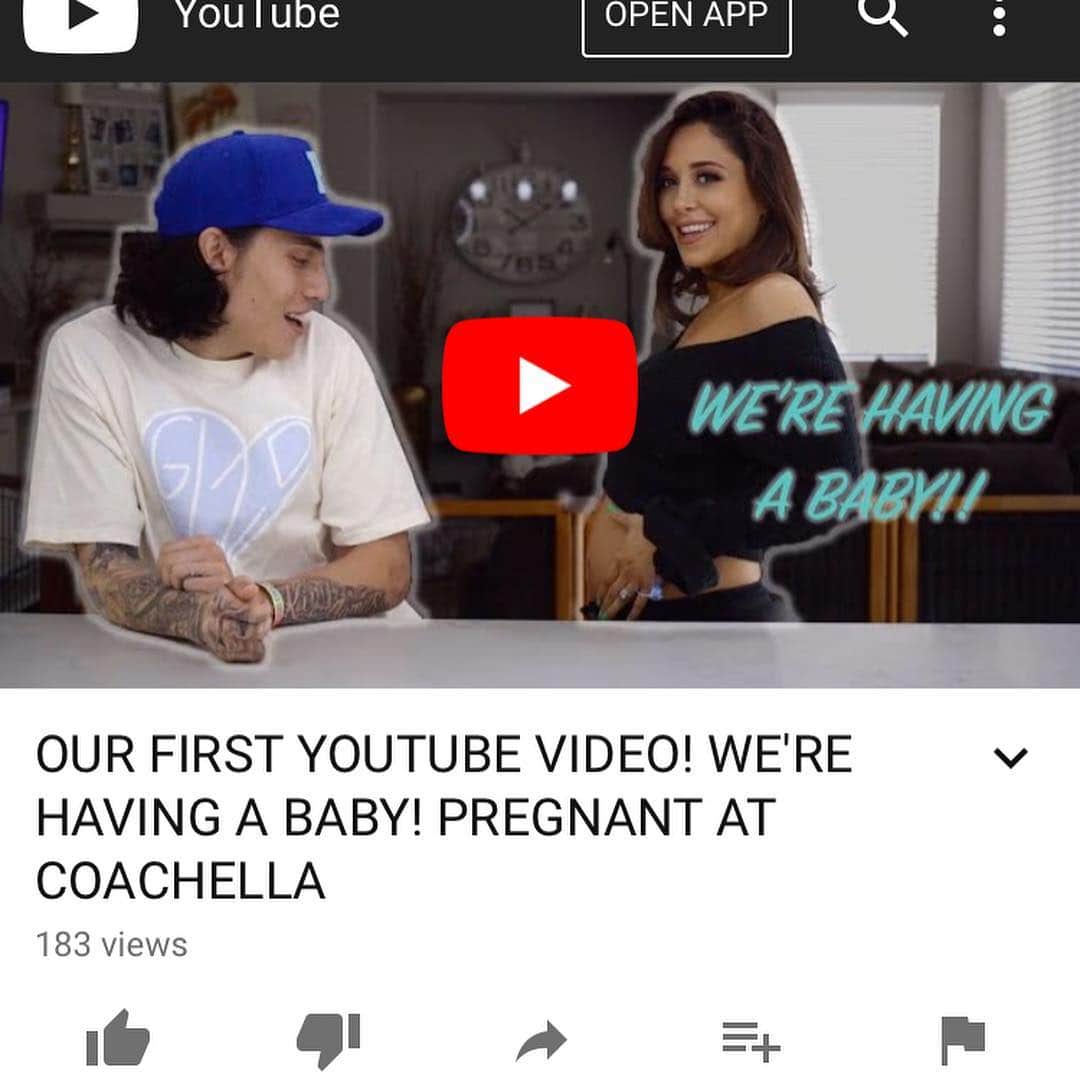 Tianna Gregoryさんのインスタグラム写真 - (Tianna GregoryInstagram)「Our first YouTube video is up! Go check it out and show some love 💕💕 Link in bio #THECOOKFAMILY」4月19日 10時19分 - tiannag