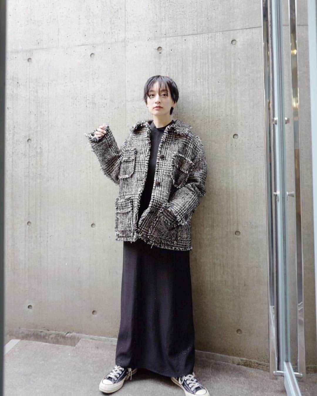 高山都さんのインスタグラム写真 - (高山都Instagram)「昨日は @clane_official の展示会へ。 ツイードのジャケットとか(Ｔシャツとデニム合わせて着たい！)ワンピースとかチェックのコートとか…♡ 夏もまだまだだけど、次の寒い時期を思ってオーダーしました。 美しくって楽しい松本姉妹に挟まれたのも嬉し♡ #clane #exhibition #2019aw」4月19日 10時13分 - miyare38