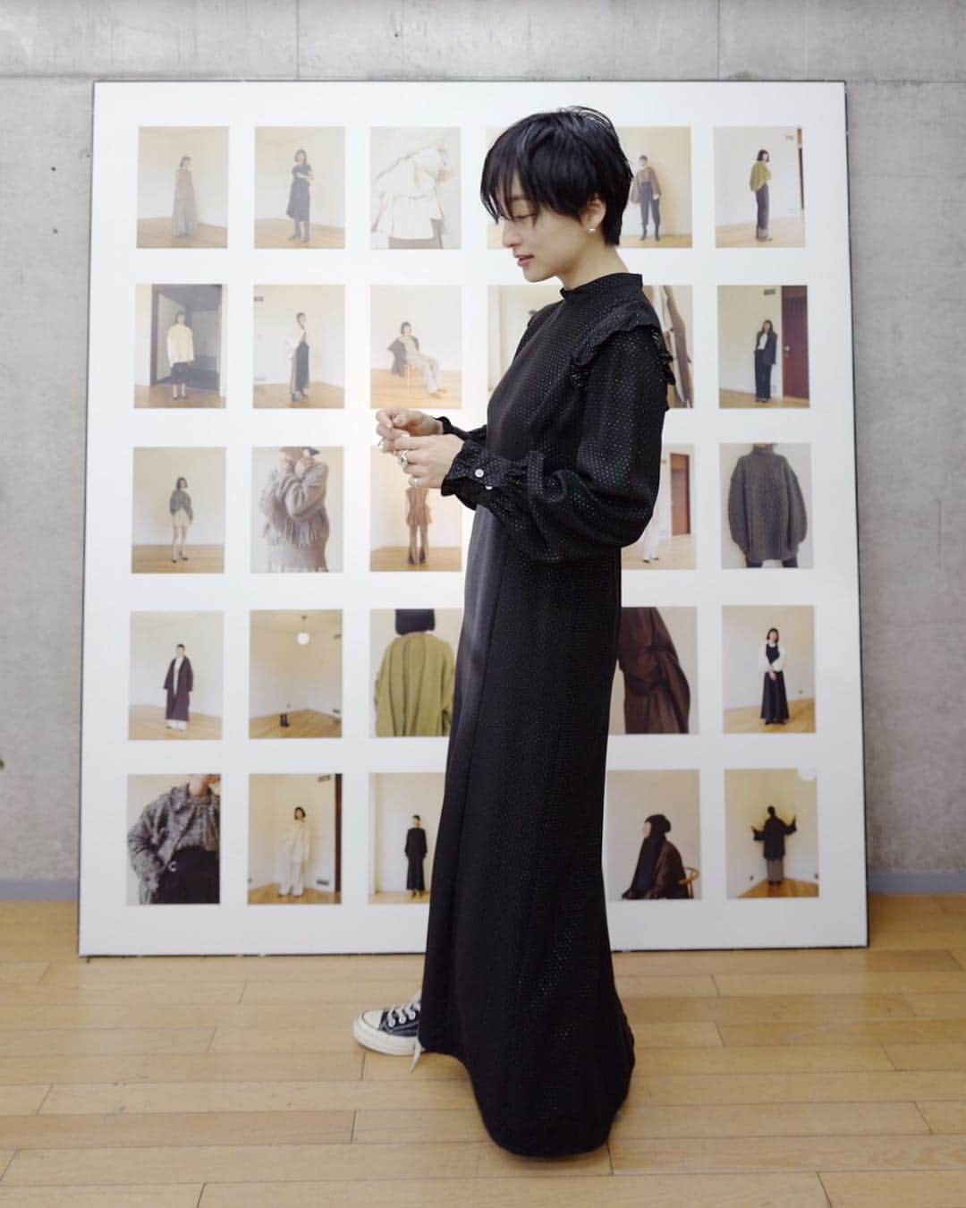 高山都さんのインスタグラム写真 - (高山都Instagram)「昨日は @clane_official の展示会へ。 ツイードのジャケットとか(Ｔシャツとデニム合わせて着たい！)ワンピースとかチェックのコートとか…♡ 夏もまだまだだけど、次の寒い時期を思ってオーダーしました。 美しくって楽しい松本姉妹に挟まれたのも嬉し♡ #clane #exhibition #2019aw」4月19日 10時13分 - miyare38