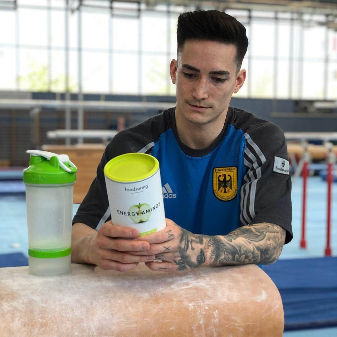 マゼル・ニューエンさんのインスタグラム写真 - (マゼル・ニューエンInstagram)「Back in Stuttgart!  Before each training session, I take the Energy Aminos from @foodspring  #foodspring #energyaminos #foodspringfamily #training #gymnastics #stuttgart #themarcelnguyen」4月19日 20時16分 - themarcelnguyen