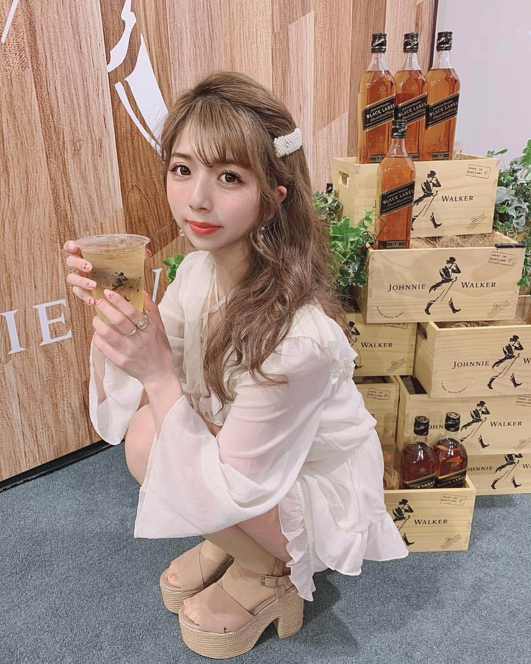 エリンコさんのインスタグラム写真 - (エリンコInstagram)「❤️❤️❤️❤️❤️ * #ジョニーハイボール のイベントいってきたよぉー🍻💕 久しぶりにお酒少し飲んで楽しかったぁー☺️❤️ 普段ハイボール飲まないんだけどこれは 飲みやすくて美味しかったー😳❣️❣️ 料理も美味しかったよっっ😍💕 * 4月19日〜5月6日まで渋谷ストリームで ジョニーウォーカーのイベントやってるから行ってみてねー🎀 * #ジョニーハイボール#ジョニーハイボールbar#渋谷ストリーム#ハイボール#お酒#イベント#渋谷#渋谷グルメ#えりんコーデ」4月19日 20時26分 - erinko0315