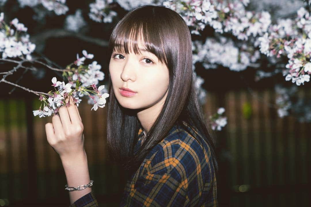 道江幸子さんのインスタグラム写真 - (道江幸子Instagram)「春が来る度、好きになってく﻿ ﻿ ﻿ ﻿ ﻿ ﻿ ﻿ ﻿ ﻿ ﻿ #桜 #さくら #夜桜 #ポートレート #portrait #cherryblossom #japanesegirl #儚い#cherryblossoms #代々木公園 #撮影 #被写体 #桜ポトレ #桜ポートレート #ig_ #ig_japan #good_portraits_world #good_portrait_world #art_of_japan #as_archive #hueart_life #sakura #lovers_nippon_portrait #cools_japan #japan_mood #beautiful #振り返り美人 #ファインダー越しの私の世界 #美脚 #おフェロ」4月19日 20時28分 - sachiko_michie