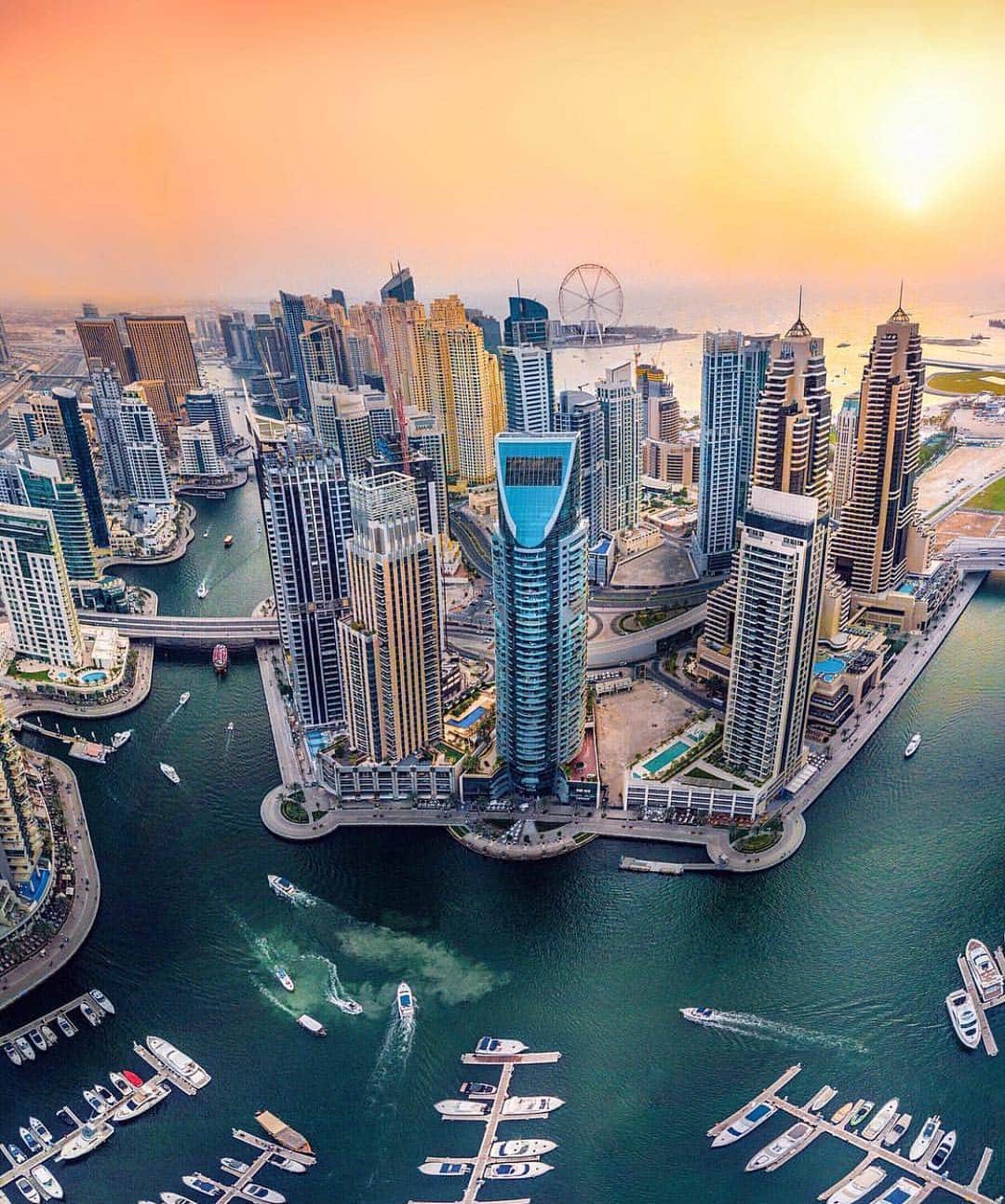 ドバイさんのインスタグラム写真 - (ドバイInstagram)「Dubai Marina Sunset 📷:@shmoo5z」4月19日 20時37分 - dubai
