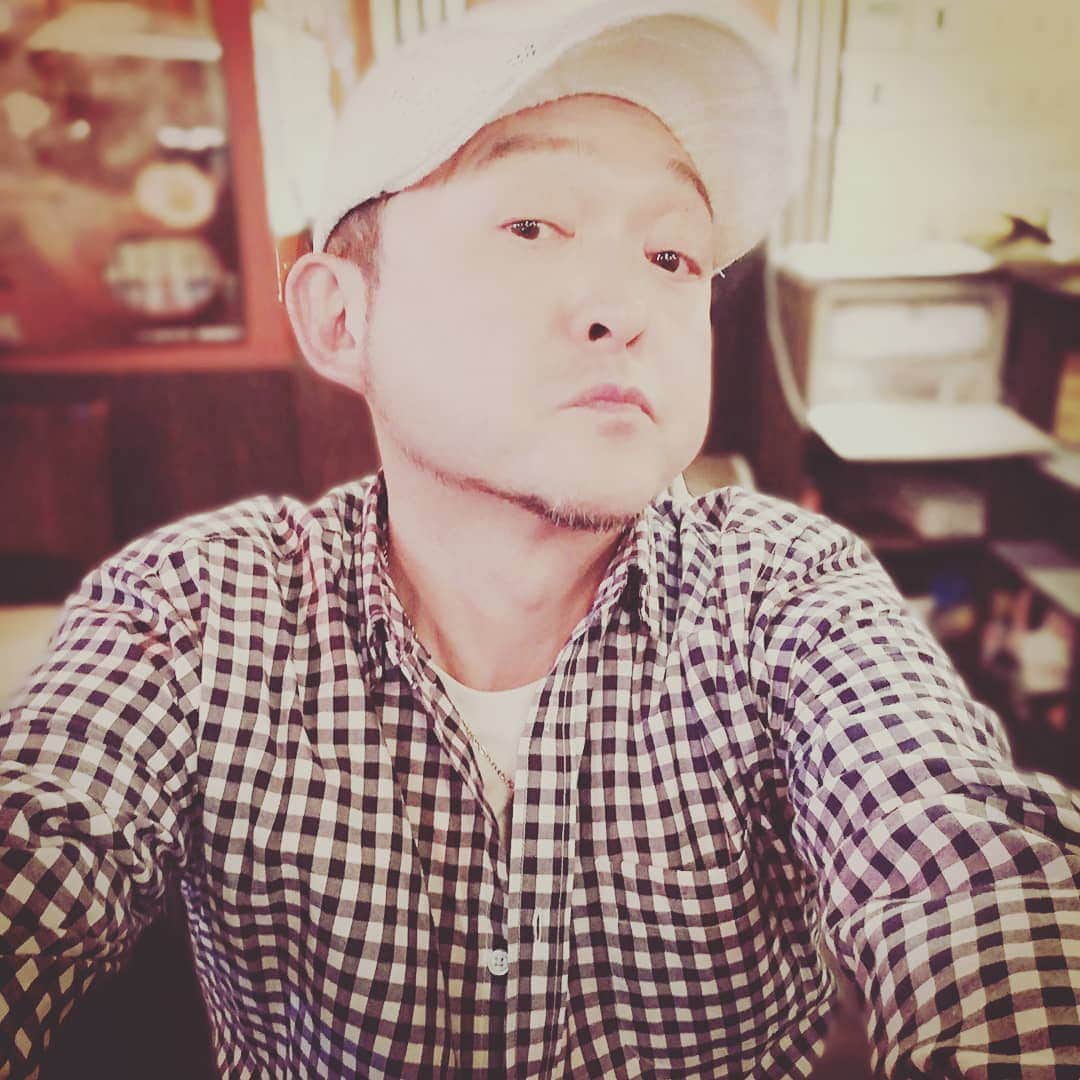 松本隆博のインスタグラム：「新宿木村屋本店なう ヽ(^o^)丿\(*ˊᗜˋ* 来れる人来てー」