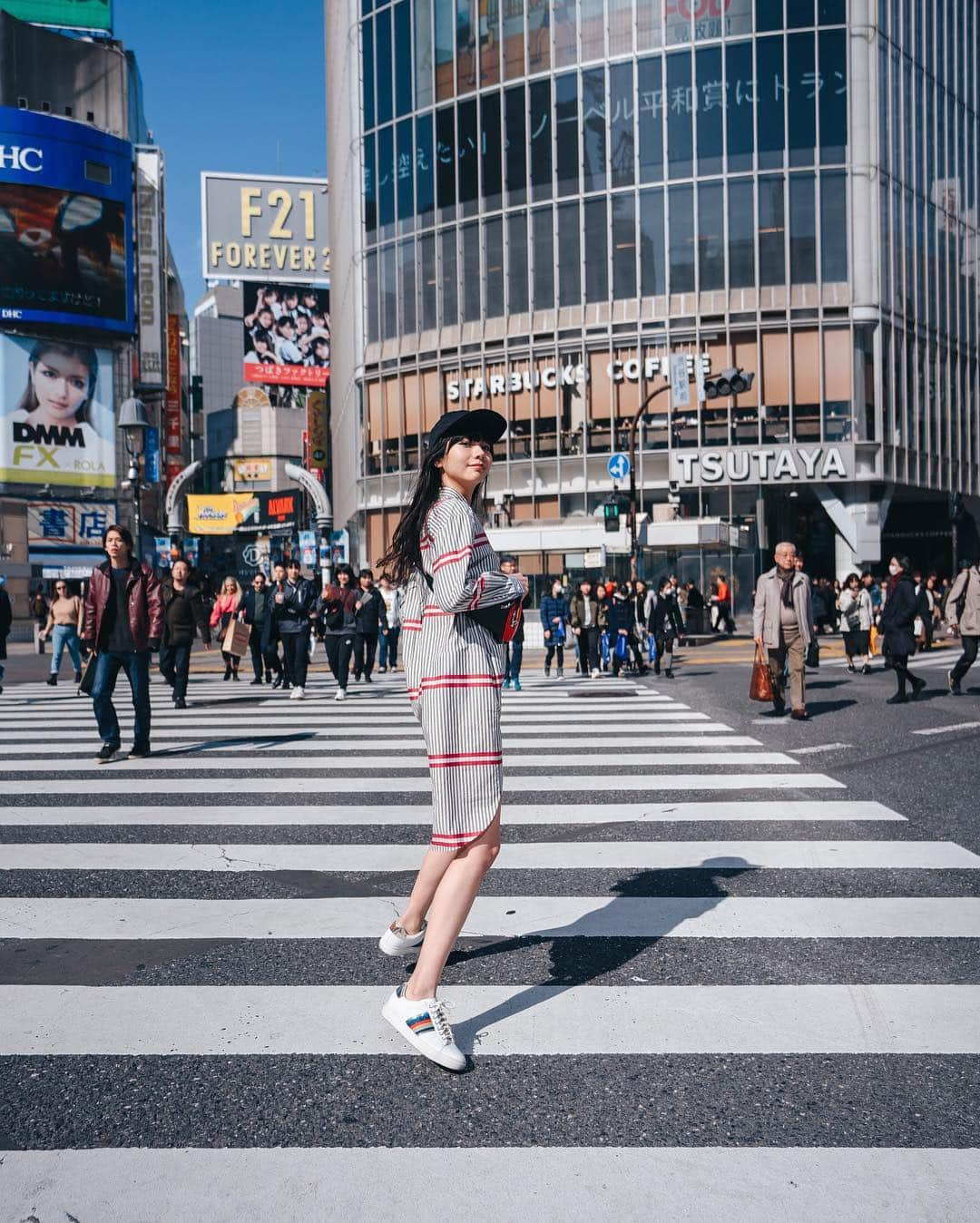 Paul Smith Japanさんのインスタグラム写真 - (Paul Smith JapanInstagram)「Have a “GOOD” Weekend ! “GOOD” な週末を ! . Photography&videography : @kohki Model : @kanna0123 . . . #PSPaulSmith #PaulSmith #GOOD #shibuyacrossing  #ポールスミス」4月19日 20時42分 - paulsmithjapan