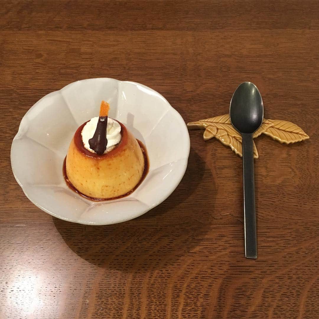 小山内花凜さんのインスタグラム写真 - (小山内花凜Instagram)「プリンが美味しかった〜🍮 #mealsaredelightful  #cafe  #pudding」4月19日 21時06分 - karin_osanai