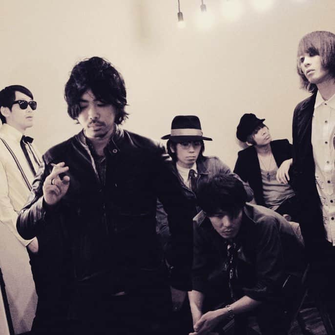 宇野剛史のインスタグラム：「🏴‍☠️GOLIATHお久にライブやりやっす⚓️⚓️ ⚓️⚓️ ⚓️⚓️ ⚓️⚓️ “GARDEN CITY RECORDS SHOWCASE” 日時 : 5.6(月・祝) 場所 : 下北沢CLUB251 時間 : 開場 13:30 / 開演 14:00 料金 : 前売り ¥3000 / 当日 ¥3500 ACT : QUADRANGLE / FOX LOCO PHANTOM / GOLIATH / カヨ / 脳内リフレイン / HUMANDRIVE / SEENA SHEEP SKIN / Velka お問い合わせ : 03-5481-7444(下北沢CLUB251)」