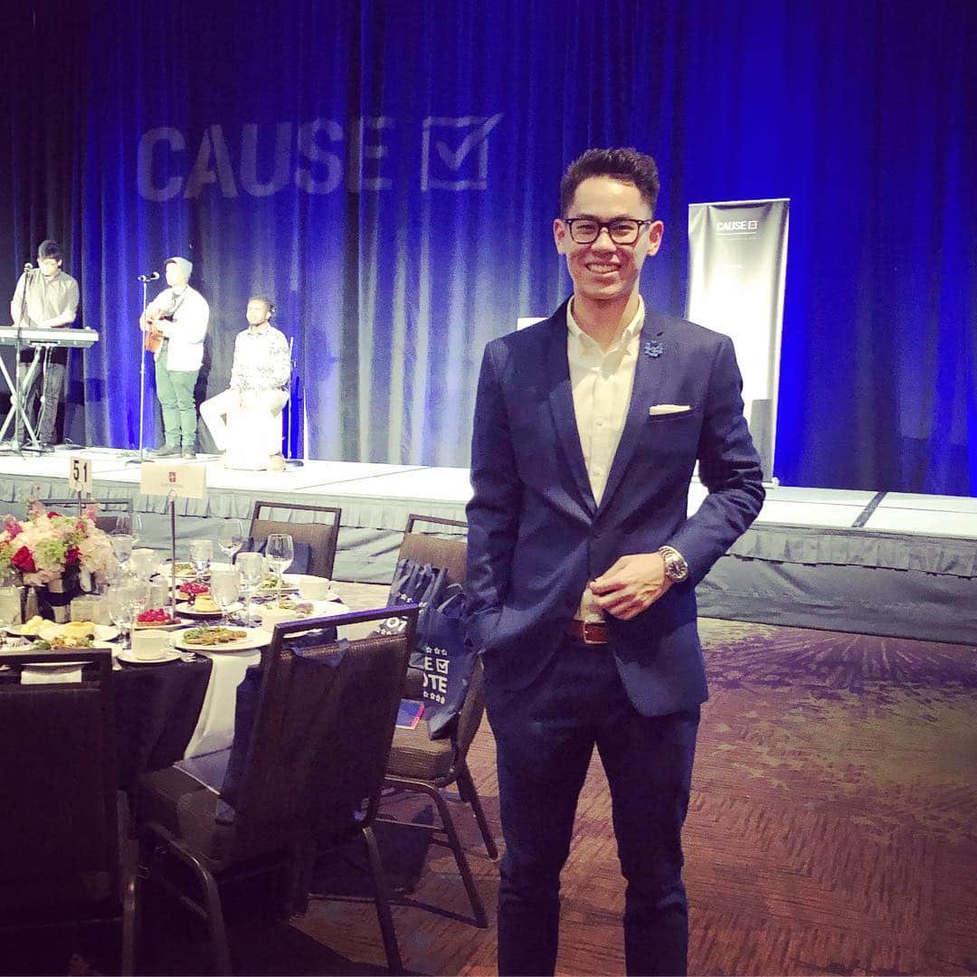 ハワード・シューのインスタグラム：「CAUSE」