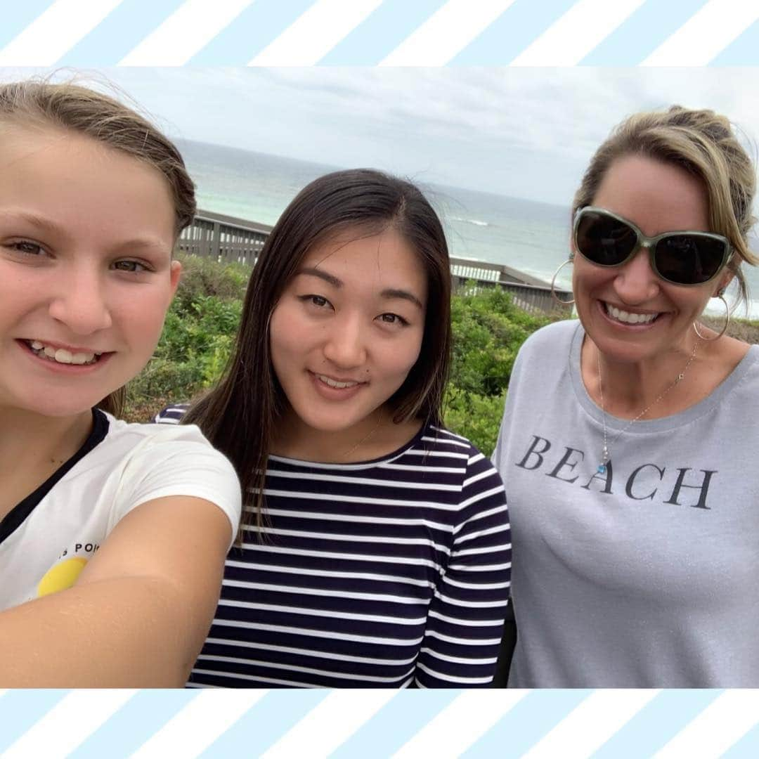 奥野彩加さんのインスタグラム写真 - (奥野彩加Instagram)「Such a fun day at the beach with Alabama family🌊✨💕☀️ So thankful for everything and blessed to have gotten to stay with this family🤲 #MyCuteSisterElla ☺️ 今日はハウジングさせて頂いてる家族とドライブで練習後海へ🏖  素敵な家族と出逢えて、良い思い出が沢山出来た！娘ちゃんとお別れの時間になってお休みとハグしたら泣いちゃって心が…💔😭 もっと強くなって戻ってこよう！ #感謝 #娘ちゃん妹みたいに懐いてくれて嬉しかった  #明日は次へ移動 〜 🚗」4月19日 12時26分 - ayakaokuno