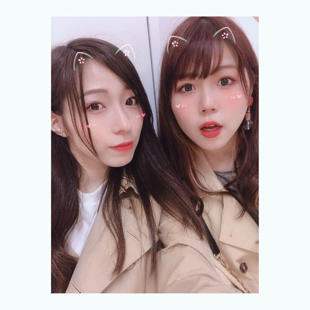 大黒柚姫さんのインスタグラム写真 - (大黒柚姫Instagram)「＊ リハ前に#しゅかしゅん のまなちゃんと遊んできた☺️💓 話してても考え方めっちゃ似ててあっという間に時間過ぎた✨ かわいいネイルもしてもらって テンション上がった⤴︎⤴︎⤴︎ . じゃ、リハーサル頑張ってくる💪 みんなもお仕事や学校頑張ってね！  #大阪春夏秋冬 #レインボーパンケーキ」4月19日 12時32分 - yuzuki_oguro_official