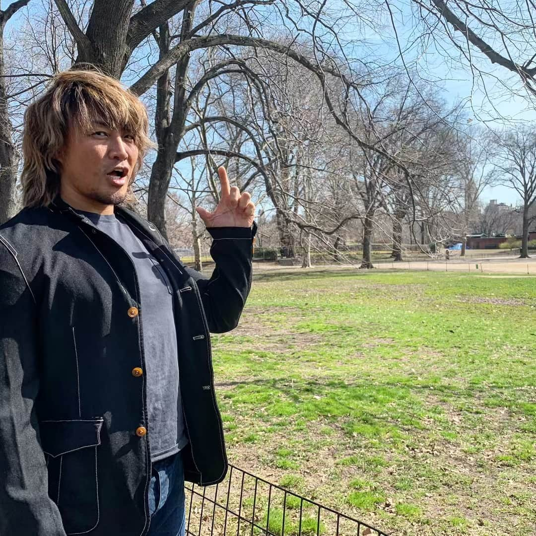 新日本プロレスさんのインスタグラム写真 - (新日本プロレスInstagram)「#TANAHASHI in #CentralPark 🎸 『棚橋弘至のPodcast Off!!』ひさびさの更新！ 「逸材がセントラル・パークに帰ってきた！ NYで“史上最高”の『NEW JAPAN CUP』を振り返る！」 #njpw #タナポ @hiroshi_tanahashi @njpw1972」4月19日 12時45分 - njpw1972