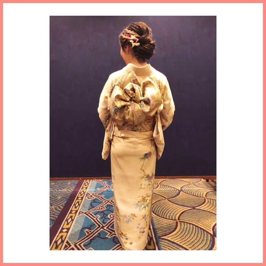 八尋莉那さんのインスタグラム写真 - (八尋莉那Instagram)「この日はお着物にしました👘🌸 ・ #ADERANS#アデランス #着物#和服#訪問着#和装#ヘアアレンジ#アップスタイル#和髪#ヘアメイク#衣装#instagood#instagram」4月19日 12時50分 - rinahnna