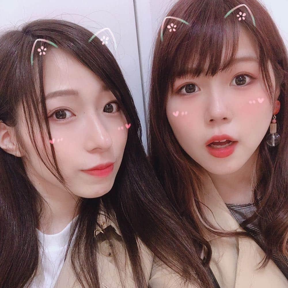 MANA（宮本茉奈）さんのインスタグラム写真 - (MANA（宮本茉奈）Instagram)「. #TEAMSHACHI の #大黒柚姫 ちゃんと 弾丸デートしてきた〜◡̈🍓 . 会えば会うほど話せば話すほど 考え方とか似てて バイバイする時はいつも お互い頑張ろ！って思える . #まなのねいる もして〜って 言ってくれてありがとう大好きやあ〜❤︎ . #rainbowcake #池袋店 #パンケーキ #いちご #いちごグルメ #池袋ランチ #池袋カフェ #池袋デート」4月19日 13時00分 - ssfwmana