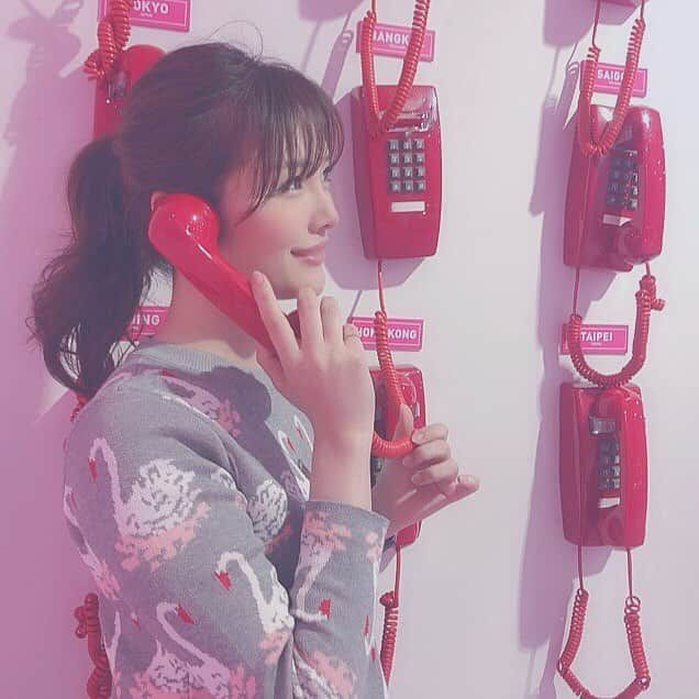 宇水遥佳さんのインスタグラム写真 - (宇水遥佳Instagram)「. しもしも〜☎️ ブアカーオ🥊？ . #ひょっこりはんといい #平野ノラといい #懐メロがおおい😂😂 . #韓国 #韓国旅行 #旅  #旅行 #女子旅 #買い物 #明洞  #たのしい #タビジョ  #たびすたぐらむ  #旅ガール  #旅行好きな人と繋がりたい  #韓国好きな人と繋がりたい  #韓国好きな人と仲良くなりたい  #韓国女子と仲良くなりたい #한국  #한글초보 #한국공부 #명동  #일본 #모델  #팔로우  #팔로미  #좋아요 #소통 #패션  #일본어」4月19日 13時18分 - haruka._.usui