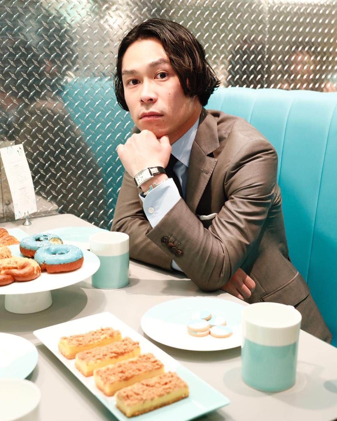 GO AKIMOTOさんのインスタグラム写真 - (GO AKIMOTOInstagram)「Breakfast at Tiffany’s💙 @tiffanyandco #TiffanyxCatStreet #dormeuil_go」4月19日 14時17分 - go_akimoto
