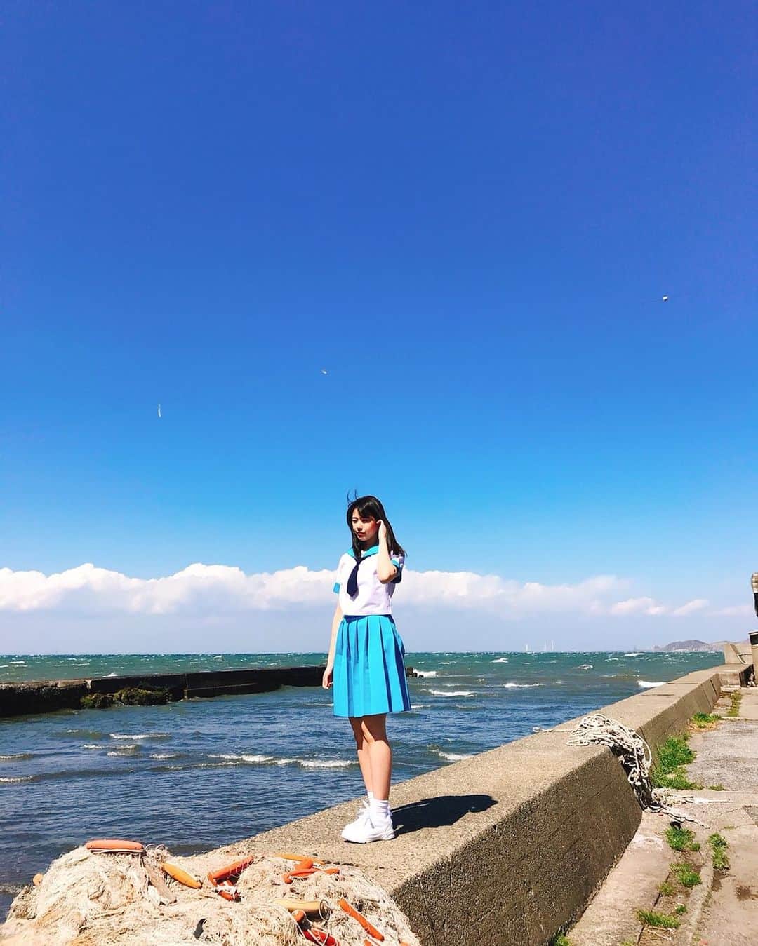 STU48さんのインスタグラム写真 - (STU48Instagram)「* 青い空、青い海 … ✨ * #STU48 #瀧野由美子 #ヤングチャンピオン烈  #青の島とねこ一匹  #青」4月19日 15時10分 - stu48.official