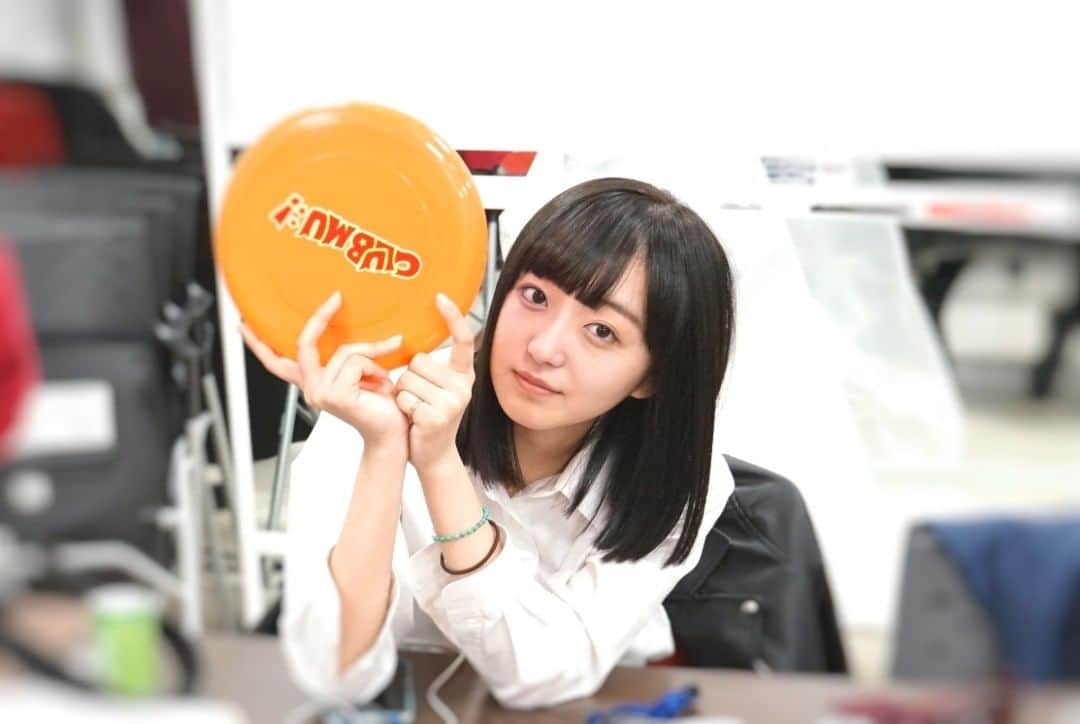 テレビ東京「青春高校３年C組」のインスタグラム：「4/18のオフショット  #日比野芽奈  #青春高校3年c組  #青春高校3年c組劇場公演  #1万人動員でcdデビュー」