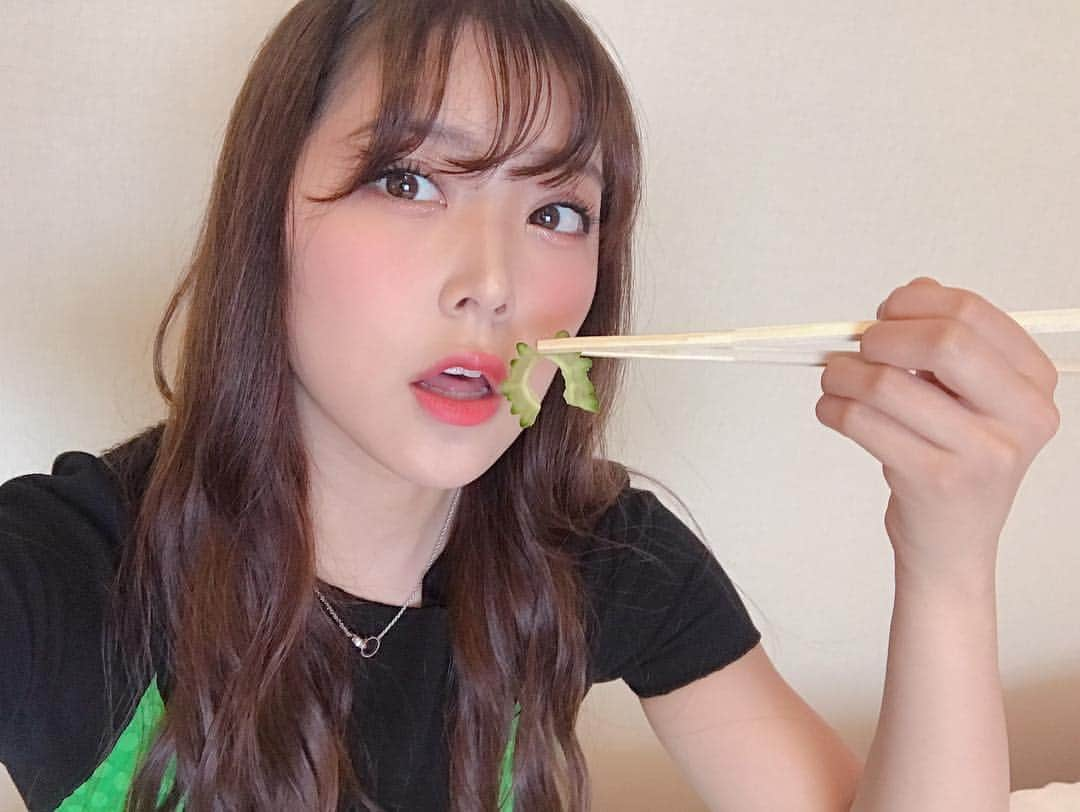 白間美瑠さんのインスタグラム写真 - (白間美瑠Instagram)「ゴーヤ食べれるようになった😂 今日は、ゴーヤカラーの私服🌺」4月19日 16時07分 - shiro36run