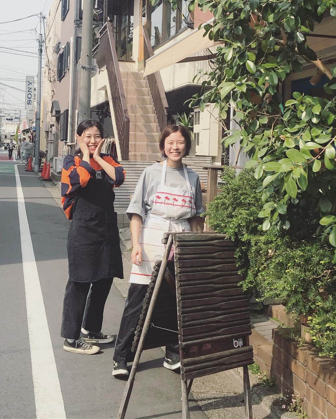坂本美雨さんのインスタグラム写真 - (坂本美雨Instagram)「町に愛される美しきシスターズ♡」4月19日 21時41分 - miu_sakamoto