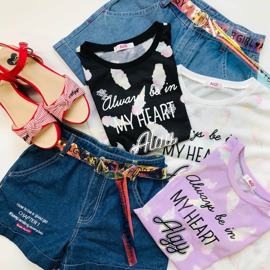 ALGY 【alternative + girly ＝ ALGY 】さんのインスタグラム写真 - (ALGY 【alternative + girly ＝ ALGY 】Instagram)「. 🌈オススメアイテム🌈 大人気のオーロラベルト付きショーパン¥3900+税と 新作のネオンアイス柄Tシャツ¥2400+税で 夏先取りコーデ🍦💓 #ALGY #アルジー #デニムコーデ #newarrivals」4月19日 16時20分 - algy_official