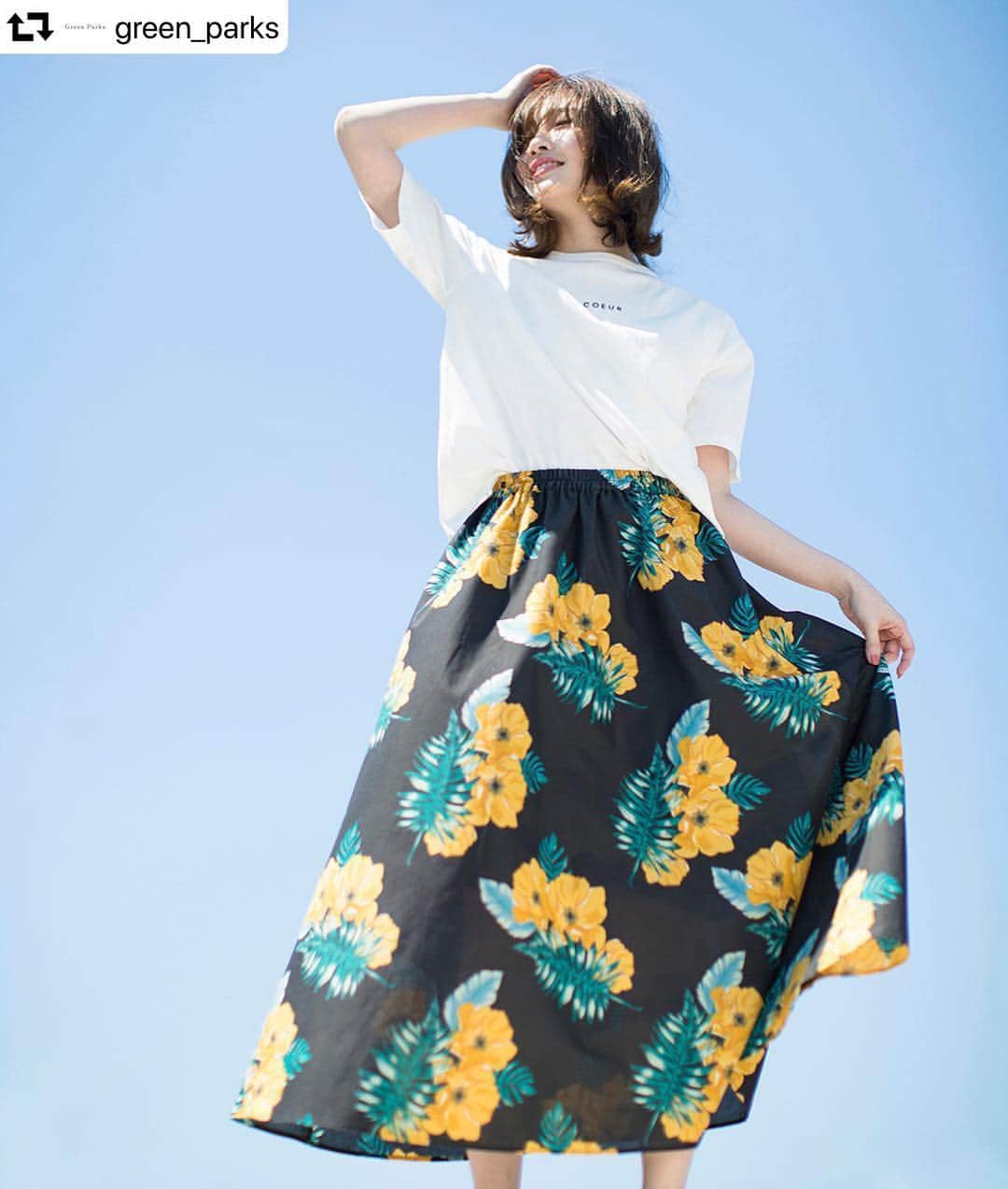 沢田ゆうのインスタグラム：「素敵なお洋服たちと最高のお天気﻿ 本当に心地良い撮影でした﻿✨ 皆さまに感謝♡  #repost @green_parks ・・・ Green Parks 2019 summer collection . . 夏の新作アイテムが続々登場中✨ . #greenparks #coordinate #newarrival #グリーンパークス #プチプラ #summercollection #新作」