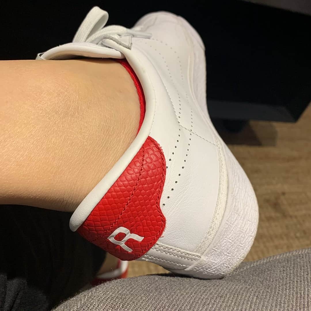 のインスタグラム：「“R” 4 RED」