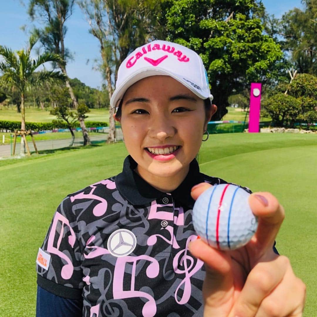 キャロウェイゴルフ（Callaway Golf）さんのインスタグラム写真 - (キャロウェイゴルフ（Callaway Golf）Instagram)「大人気のテクノロジー！ トリプル・トラック を搭載したツアーボール『クロムソフトX 』が本日発売開始！ 女子プロたちもこのボールで今週戦っています！ @momokamiura_official  @kawamotoyui0829  @teresa.lu1  #キャロウェイ #キャロウェイゴルフ #callaway #callawaygolf #golf #ゴルフ #CHROMESOFTX #ゴルフボール #トリプルトラック #tripletrack #色のコントラストがポイント」4月19日 17時27分 - callawaygolf_japan