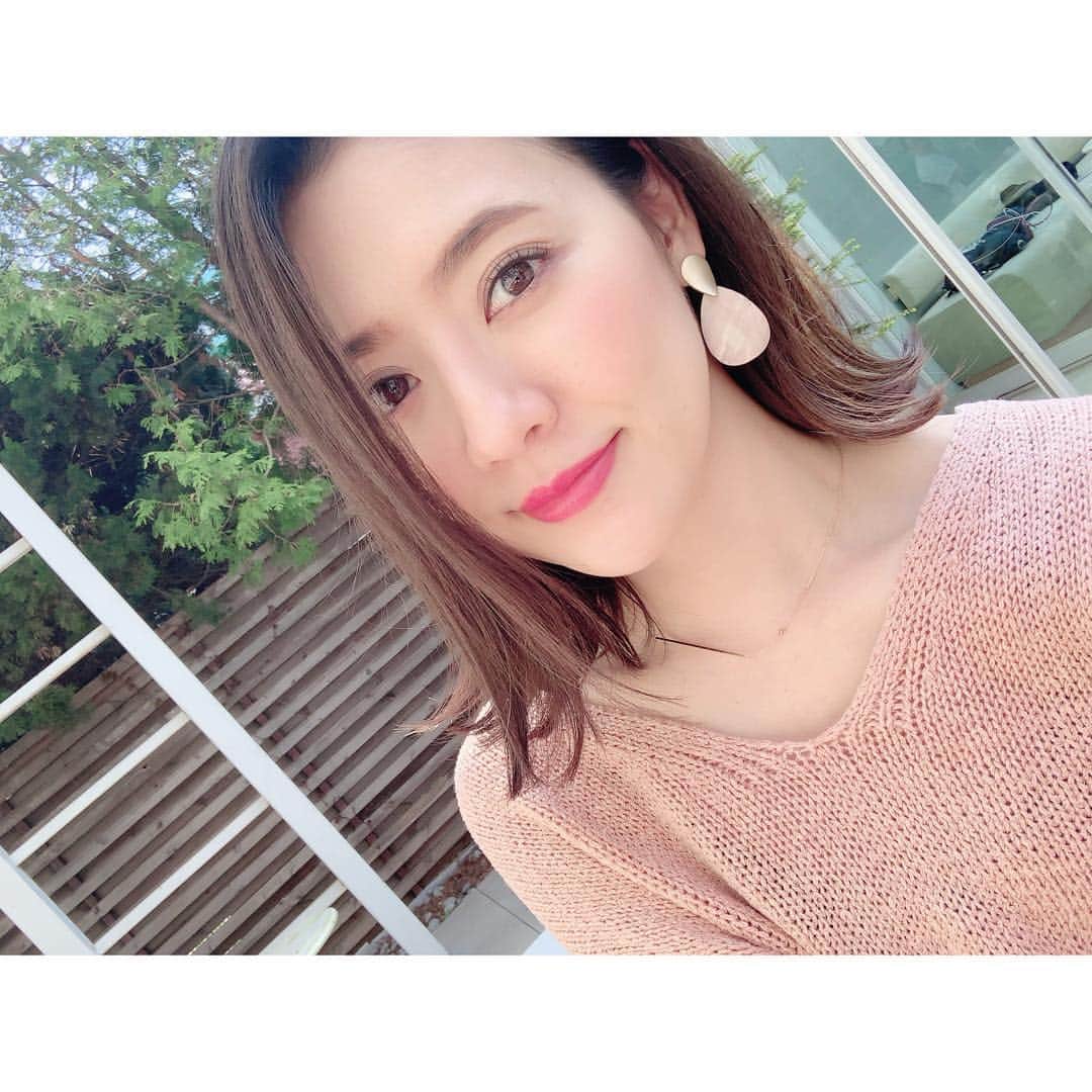 のインスタグラム：「Day2❤️ 食べ歩き2日目🤩 * #奈沙旅inkorea * * #korea #seoul #me #travel #trip #instatravel #instatrip #makeup #holiday #dayoff #instafashion #cafe #fashion #outfit #ootd #coordinate #韓国 #ソウル #旅行 #休日 #女子旅 #ファッション #コーデ #コーディネート #中田奈沙  #한국 #서울 #여행 #카페」
