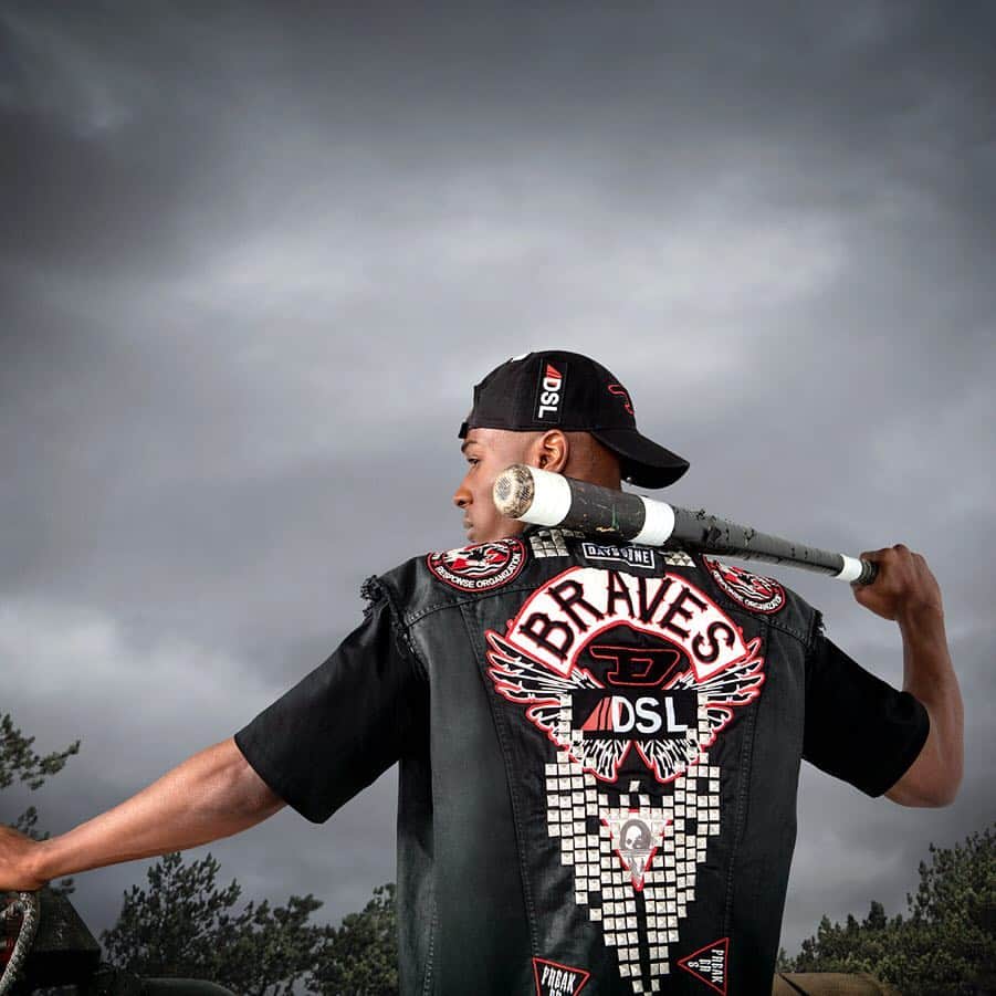 ディーゼルのインスタグラム：「We’re not playing around! Discover the Diesel X Days Gone on PlayStation 4 Capsule Collection #DieselxDaysGone」