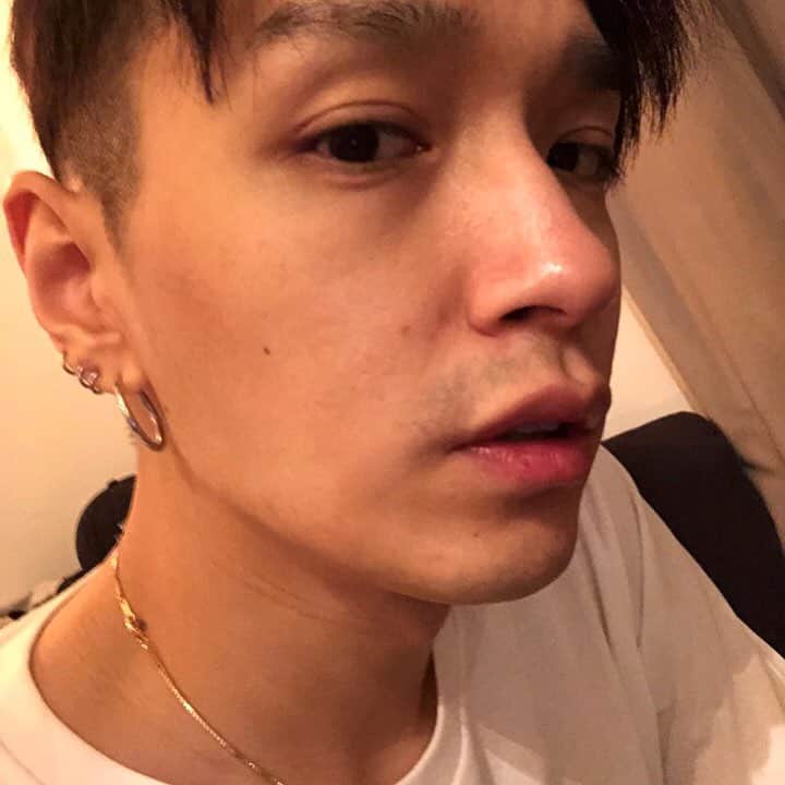 サイモンD のインスタグラム：「Ontas?」