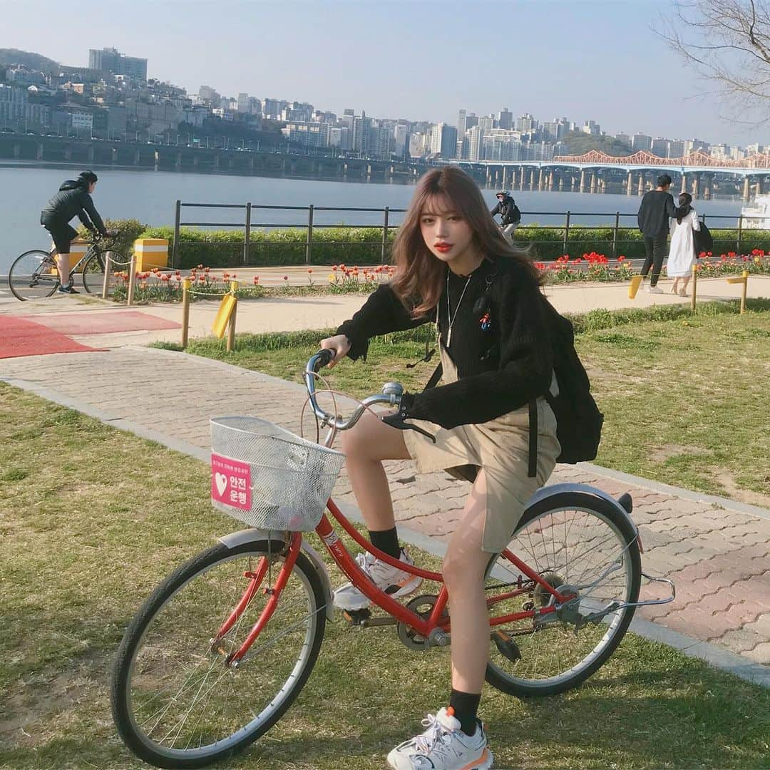 チェユラさんのインスタグラム写真 - (チェユラInstagram)「라이딩팸 구한다.🚲 난폭운전자 사양한다」4月19日 18時47分 - youra_ch0i