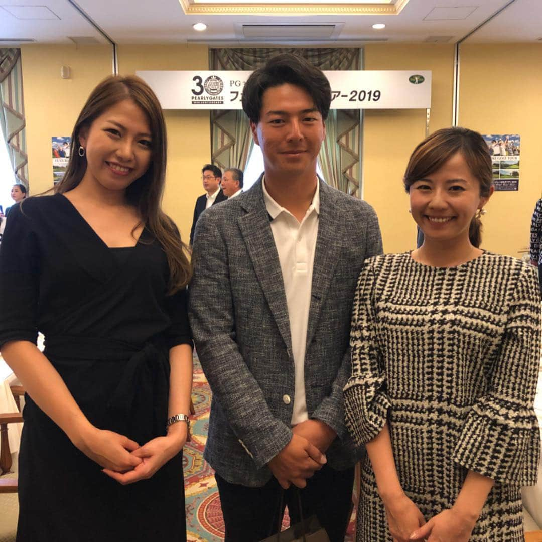 岩崎静羅さんのインスタグラム写真 - (岩崎静羅Instagram)「☺︎ PG30th×FUTUREGOLFTOURの思い出！ 石川遼プロと写真撮っていただきました^ ^ サインもいただき 昔写真撮ってもらったことあるんですとも言えて。。。感動😭 しかも覚えててくださったみたいで なおのこと感激😭😭😭 こんな素敵な経験させてもらえてほんまにありがたい！！！ 大好きなゴルフがもっともっと身近になってほしい！！ 心からそう思いました^ ^ ーー 2枚目は 忘れもしない 2017年6月30日 @カレドニアン😭 ーー ほんまありがとうございました😊 * #pearlygates #パーリーゲイツ #golf #FUTUREGOLFTOUR #石川遼 プロ #155cm #プロアマ #ゴルフ #ゴルフウエア @pearlygates_official  #golf #golfer #golfisfun #golfwear  #高尔夫 #골프 #골프웨어 #JAPAN」4月19日 18時50分 - seeeeiiiiraaaa