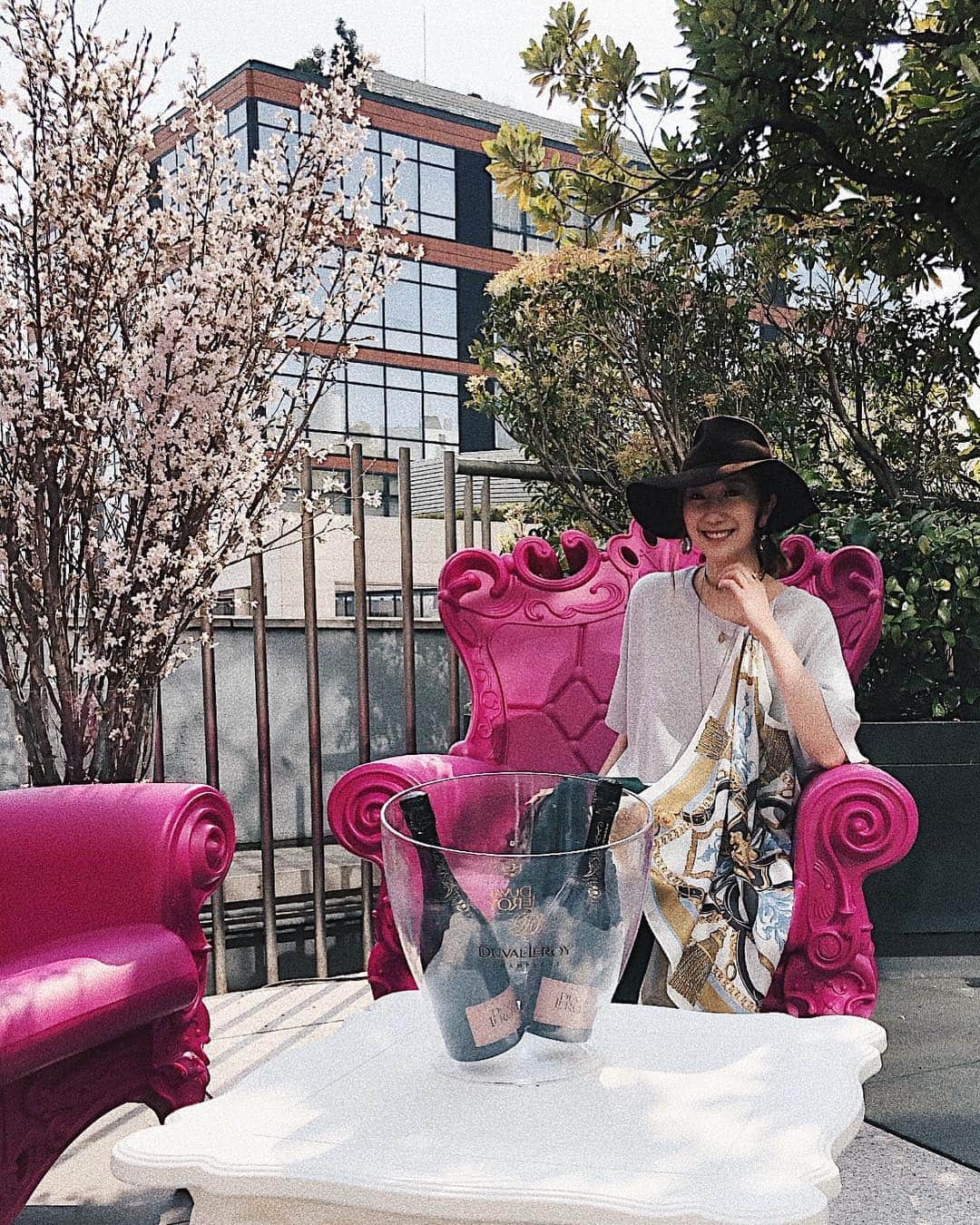 花井瑠美のインスタグラム：「春だ🌸 最近調子がすこぶる良い✨ 季節に応じた身体になってるって幸せだな〜 ・ #spring#lunchmeeting #桜#お花見#春が来た」