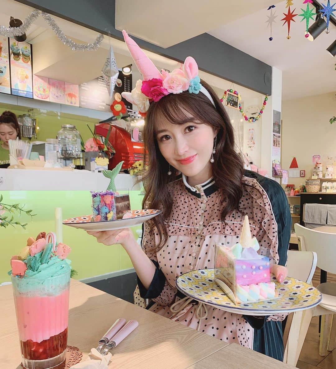 葉加瀬マイさんのインスタグラム写真 - (葉加瀬マイInstagram)「映えた💕🦄🍰🧜‍♀️❤️ #インスタ映え #ソウルカフェ #ホンデ #ユニコーン #홍대 #弘大 #YAM #얌 #카페스타그램 #韓国 #ソウル」4月19日 19時33分 - m.hakase