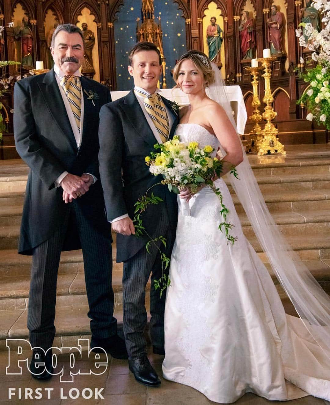 バネッサ・レイさんのインスタグラム写真 - (バネッサ・レイInstagram)「So... this happened last week. #pinchme #tomselleck #jamkowedding #jamko」4月20日 6時08分 - vrayskull