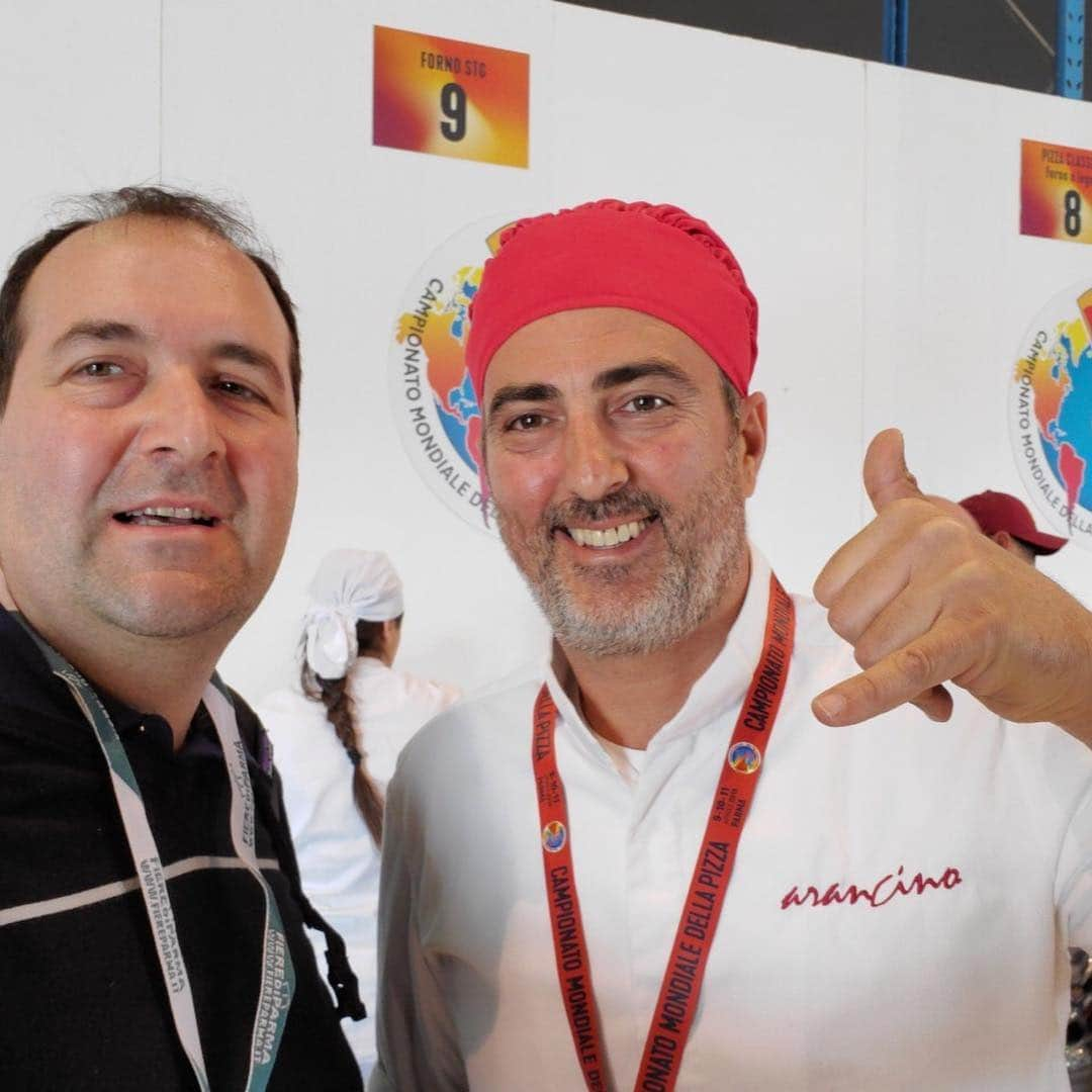 Arancino Di Mareさんのインスタグラム写真 - (Arancino Di MareInstagram)「World Pizza Championship in Parma Italy with our pizzaiolo, Antonino!  #pizzaworldchampionship #arancino #arancinodimare #ristorante #italian #italy #hawaii #pizza #parma #イタリア #hawaiisbestkitchens #honolulu #honolulumagazine #thefeedfeed #frolichawaii #foodie #foodies #hawaiiirl #アランチーノアットザカハラ #アランチーノ #イタリアン #ハワイ #おいしい #111hawaiiaward #italia #haleainaawards #pasta #ハワイ旅行 #ハワイ大好き #italian #イタリア」4月20日 6時25分 - arancinodimare