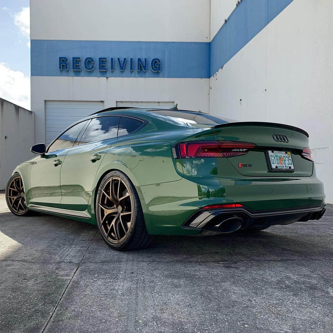 CarsWithoutLimitsさんのインスタグラム写真 - (CarsWithoutLimitsInstagram)「Audi RS5 on @zitowheels 🦖 #carswithoutlimits #zitowheels」4月20日 6時19分 - carswithoutlimits